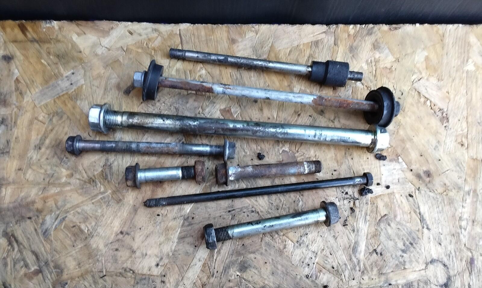 Kawasaki EX300 Ninja Set Of Engine Mounting Bolts