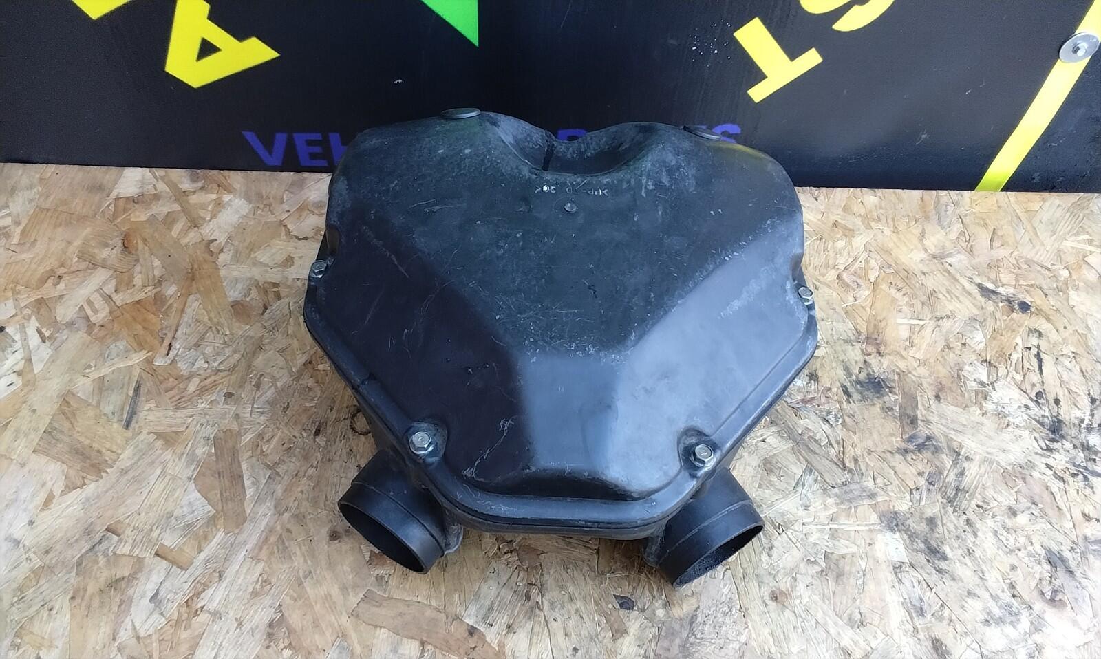 Kawasaki ZX9R 900cc Air Box Black Good condition