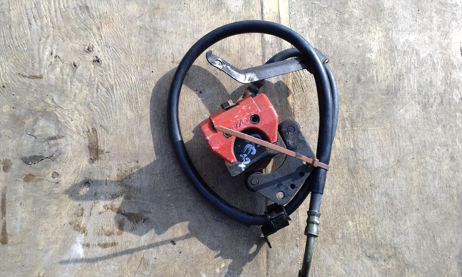 Generic Fw Xor 125 Scooter Front Brake Caliper And Pipe