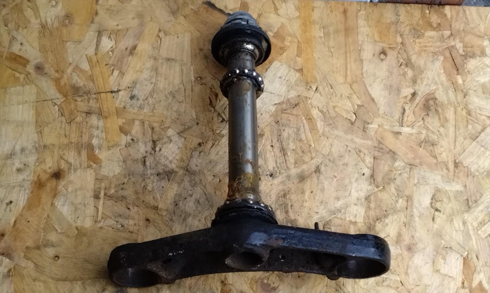 Honda Deauville NT 650 2003 Top Yoke