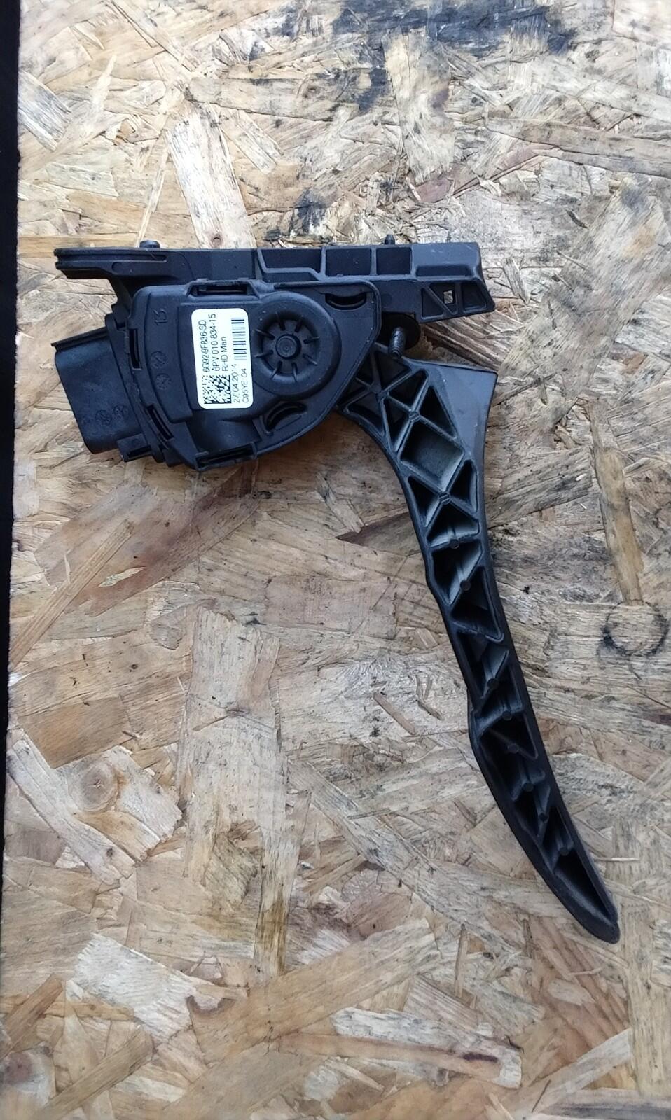 Ford Mondeo MK4 1.6L Diesel Electric Throttle Pedal 2009