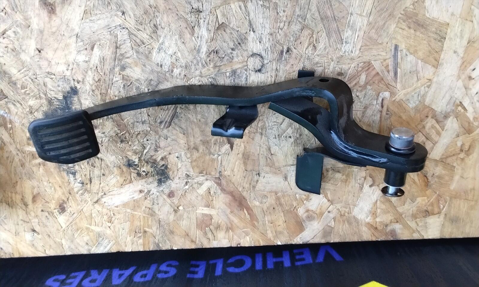 Ford Mondeo MK4 1.6L Diesel Clutch Pedal 2009