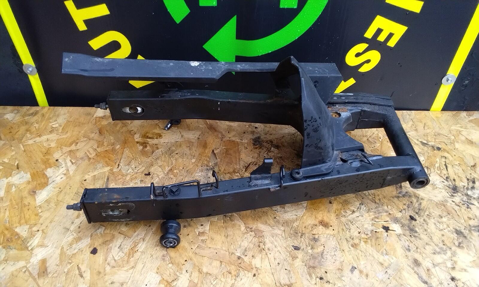 Kawasaki EX300 Ninja Swing Arm Bi lack 2014 Bike Low Mileage