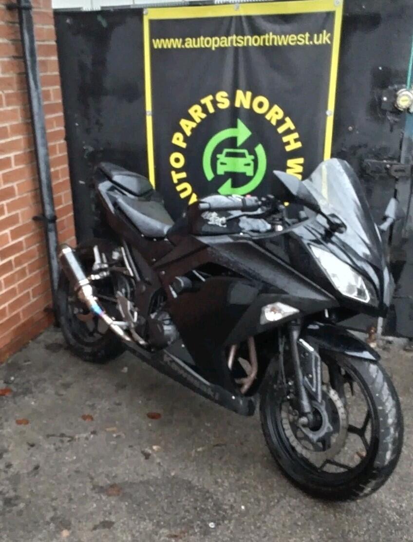 Breaker For parts Spares 2013 Kawasaki Ninja EX300 14396 Miles Running