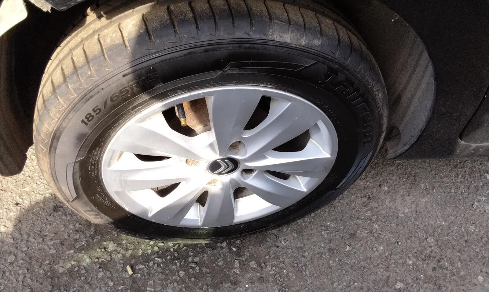 Citreon C3 VTR 1.4 Litre Diesel Alloy Wheel And Tyre 185 65 15 Good condition