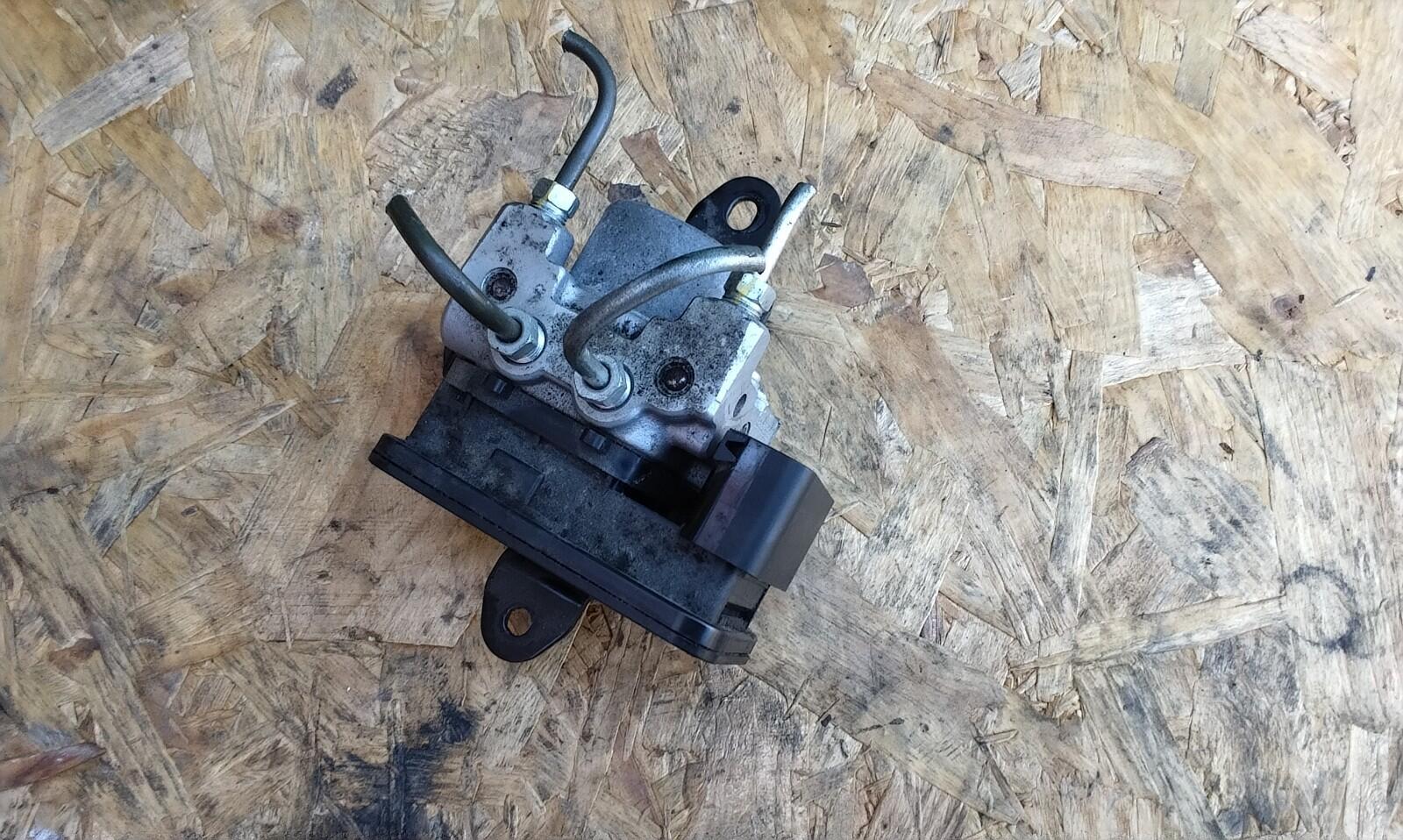 Kawasaki EX300 Ninja Abs Pump And ECU Module  2013 14k Miles