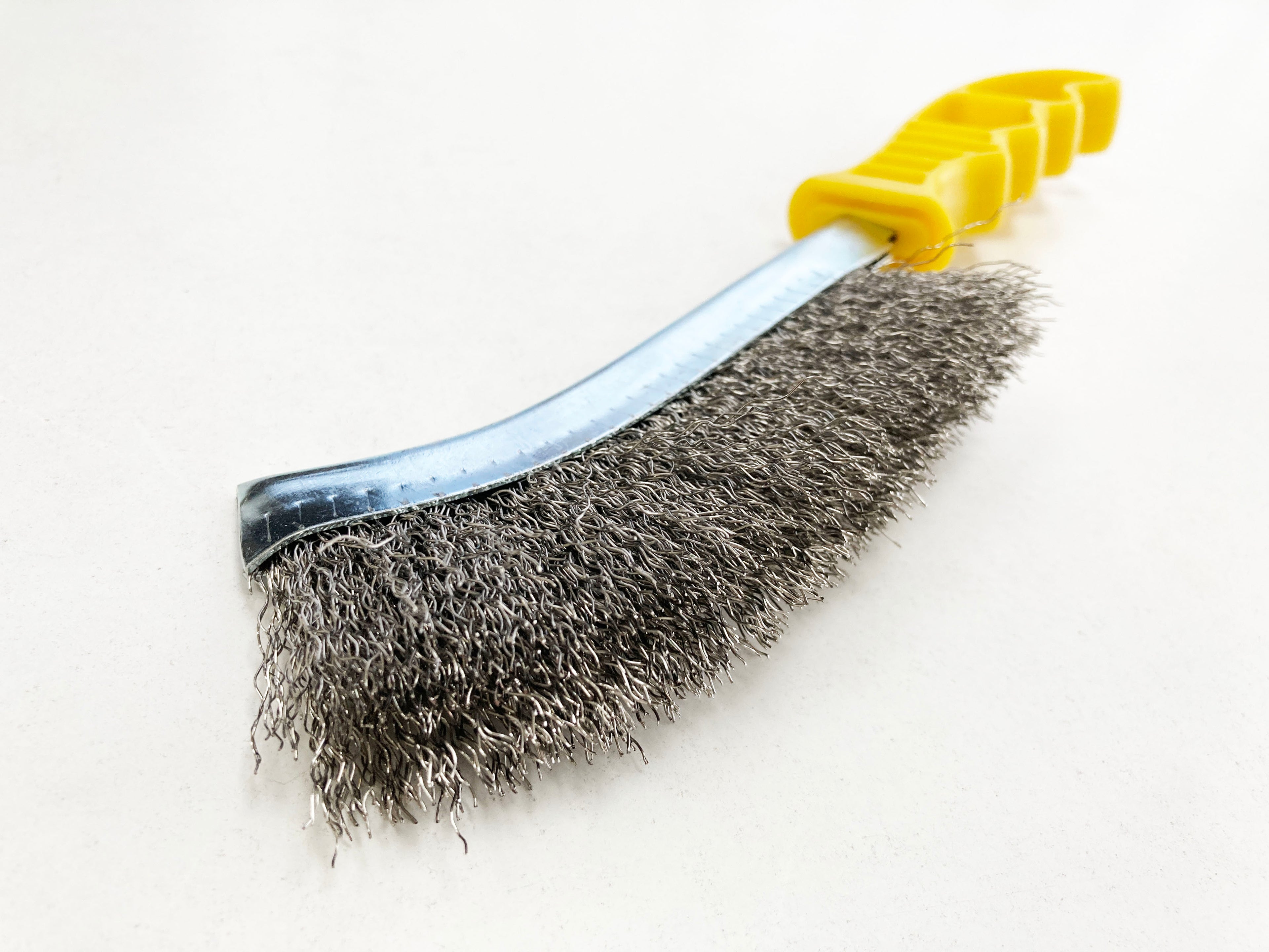 STAINLESS STEEL WIRE BRISTLE CURVED BRUSH BR059