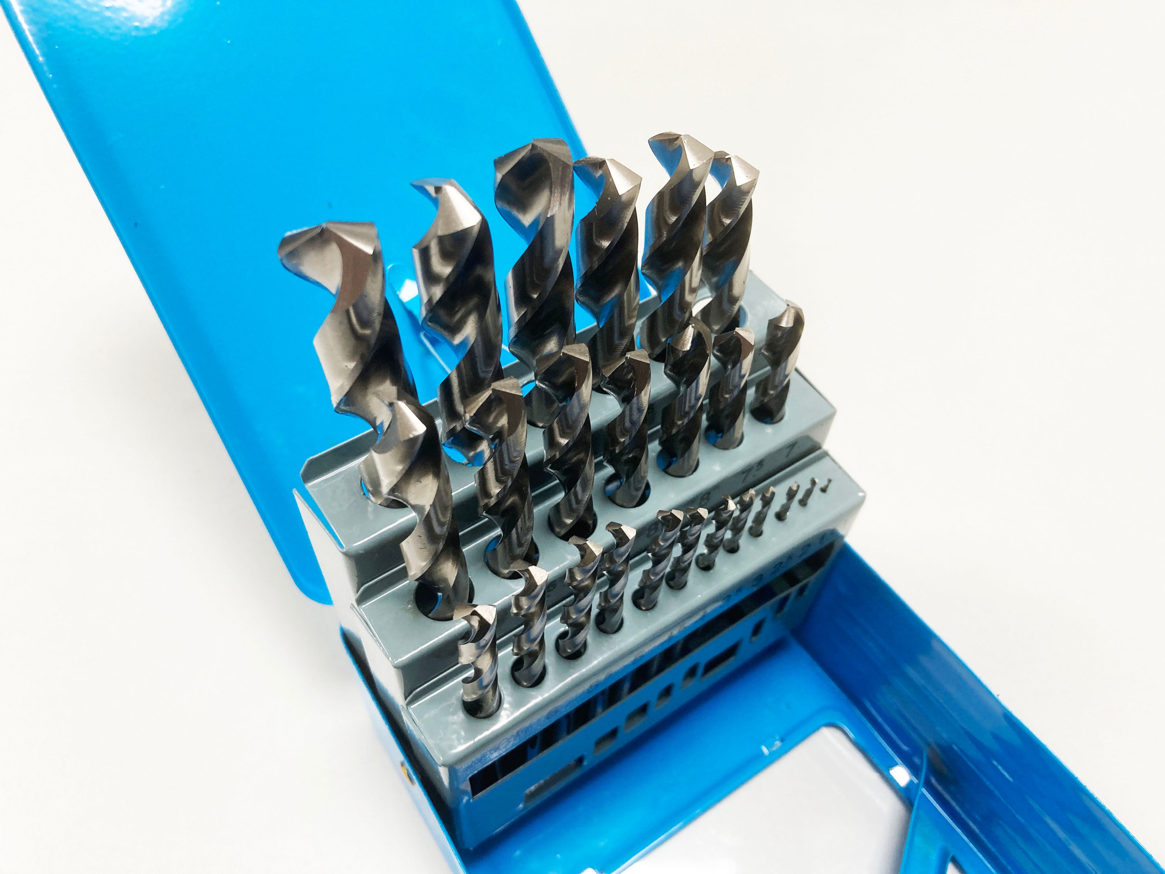 25PC HI-QUALITY HSS DRILL SET IN METL CASE 1-13mm DR209