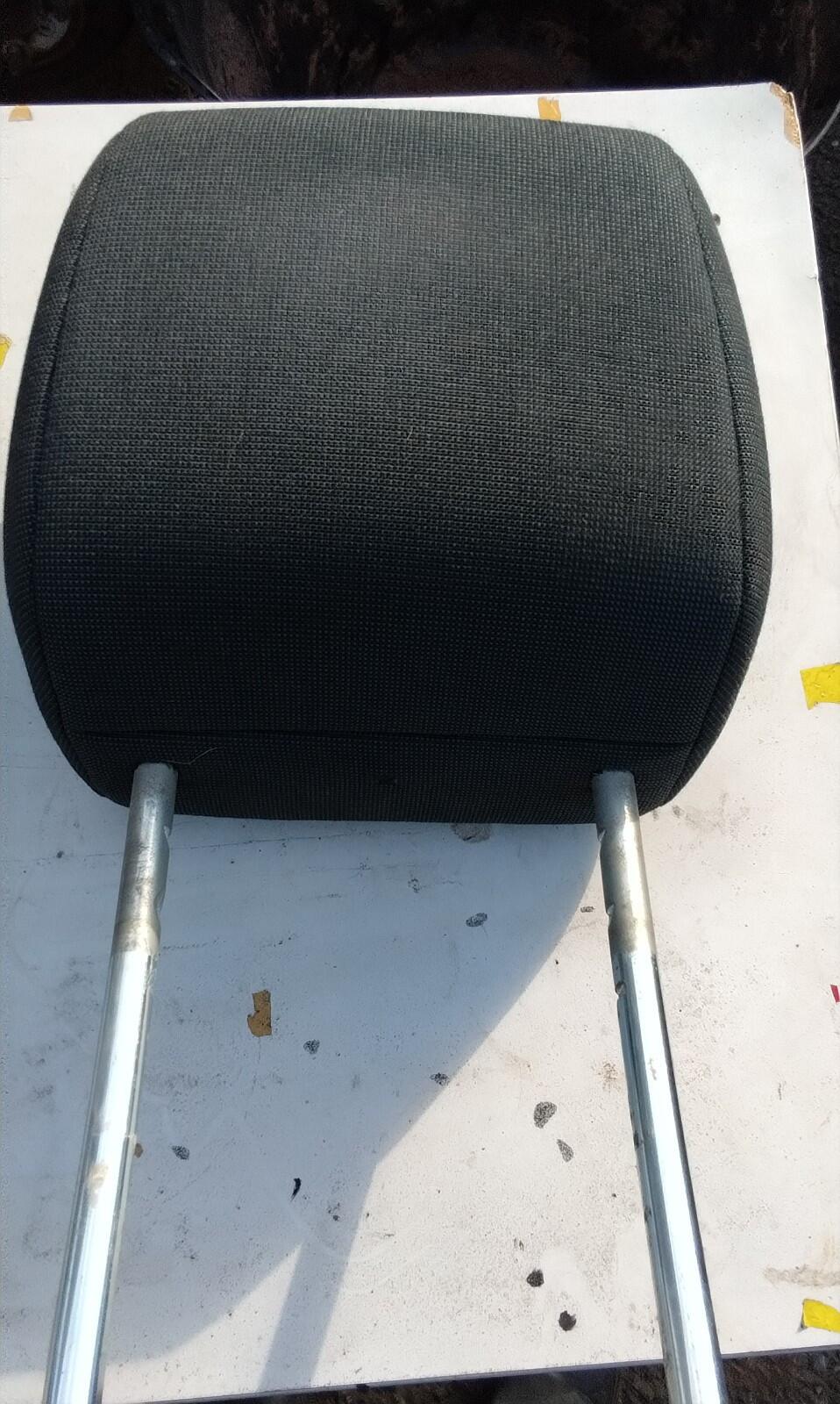 Ford Fiesta Mk7 Drivers Seat Headrests Blue / Grey