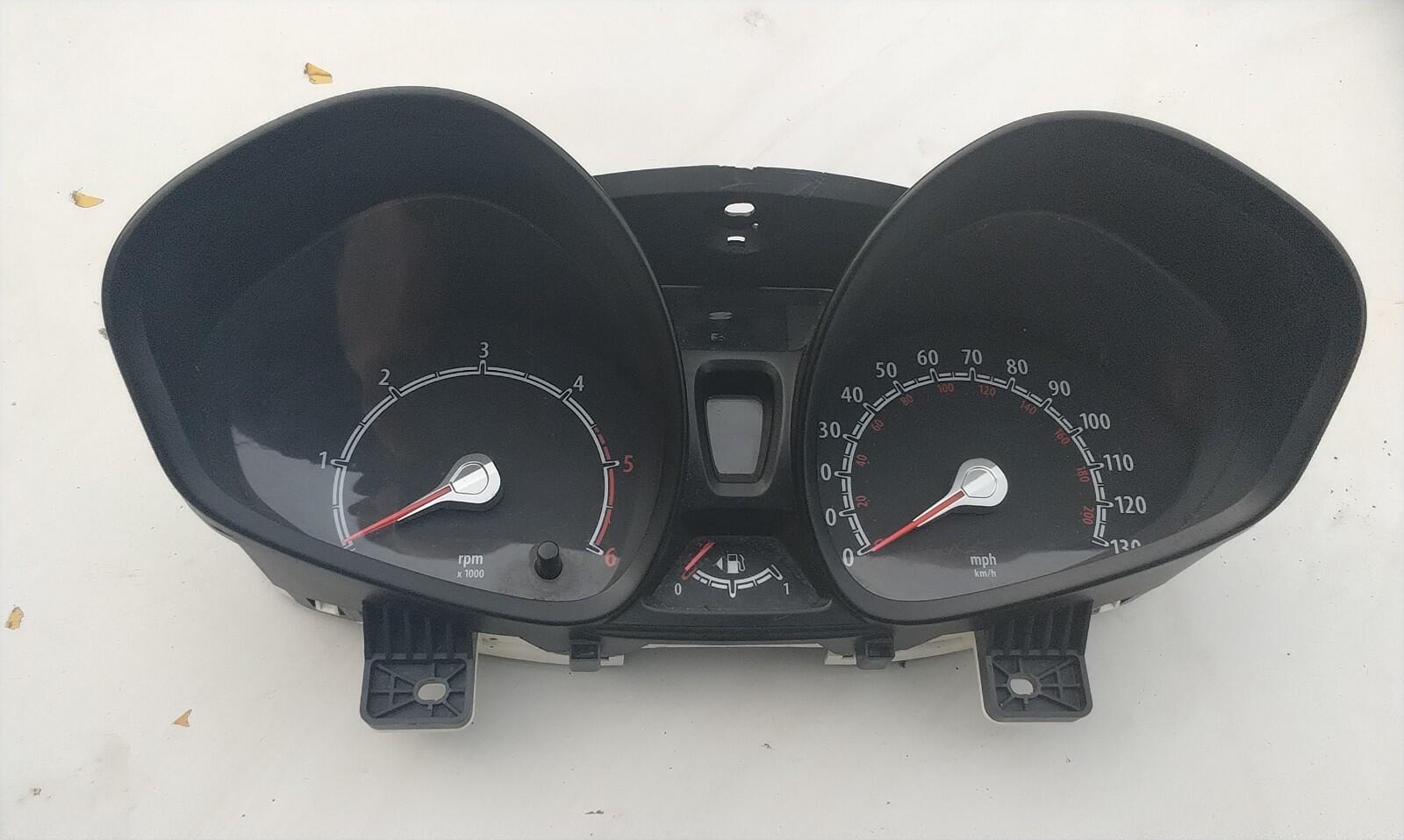 Ford Fiesta Mk7 Dashboard Instrument Cluster Clocks